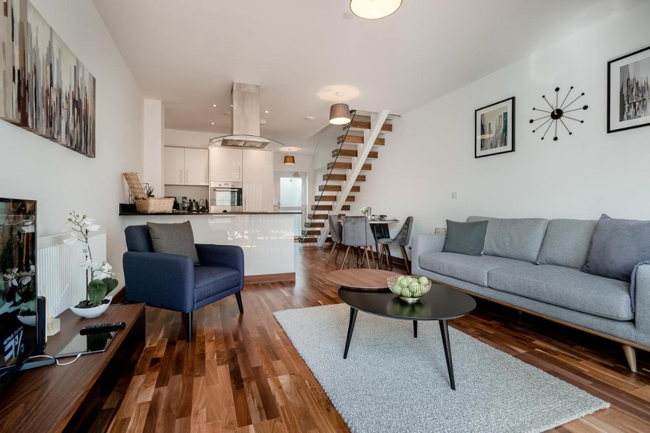 Apartment Tailored - Flamsteed Duplex